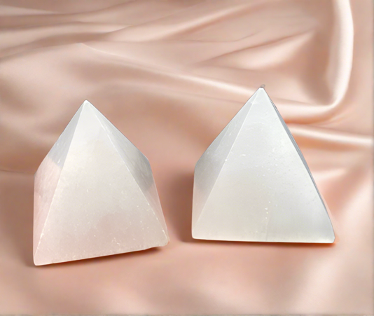 selenite pyramid