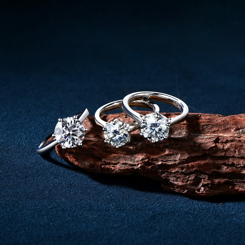 Luxury Moissanite Ring