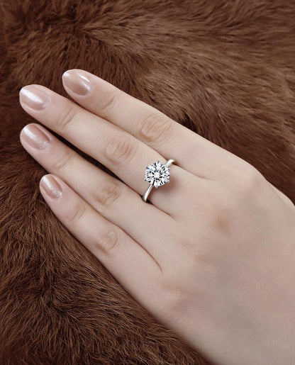 Luxury Moissanite Ring
